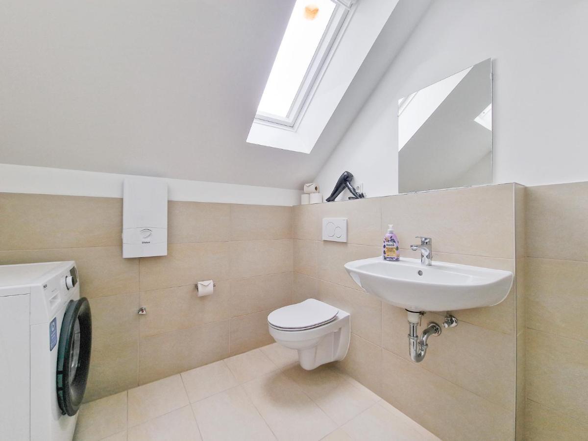 Raj Living - 1 Or 3 Room Apartments - 20 Min Messe Dus And Old Town Dus Düsseldorf Zewnętrze zdjęcie
