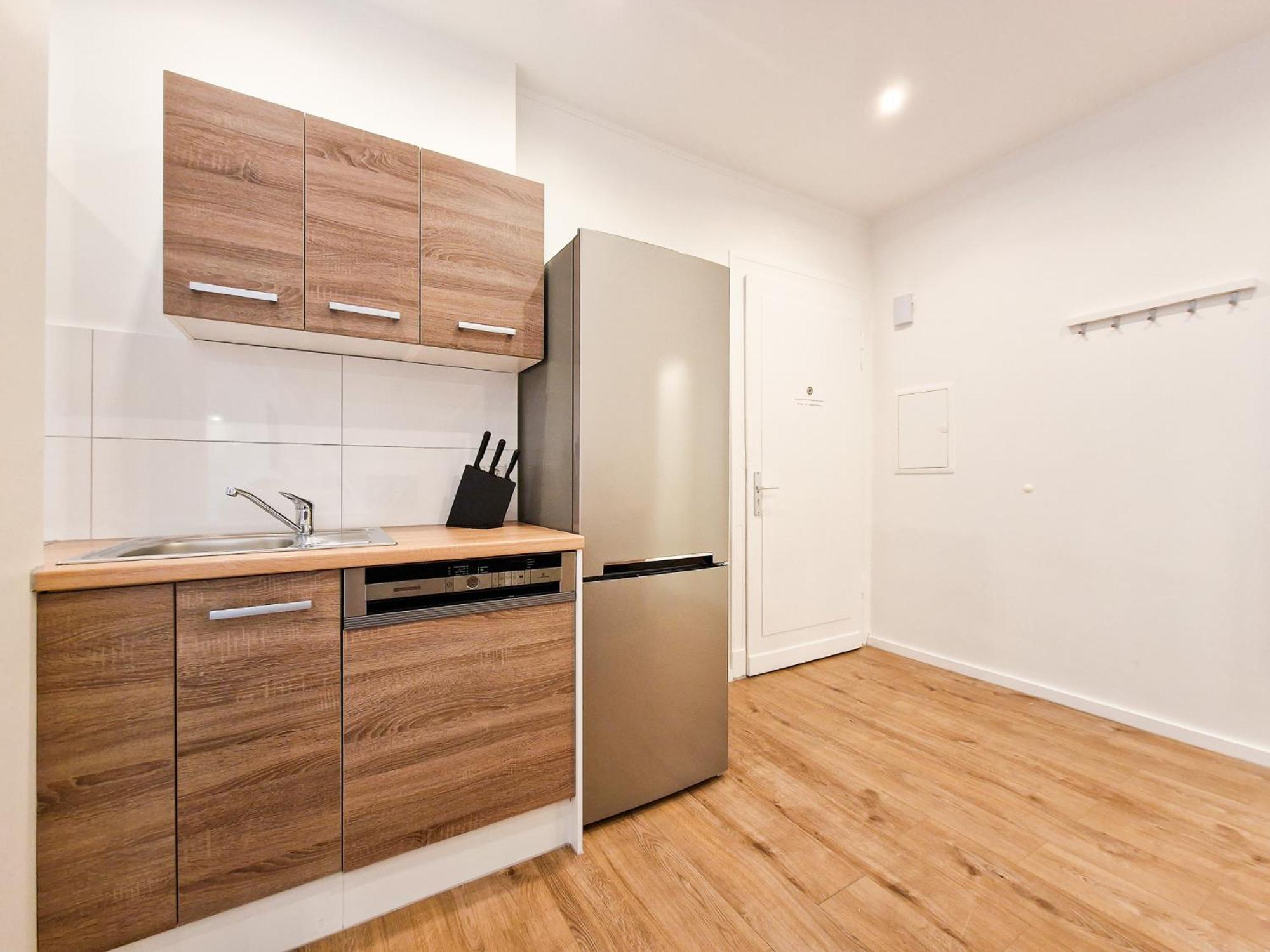 Raj Living - 1 Or 3 Room Apartments - 20 Min Messe Dus And Old Town Dus Düsseldorf Zewnętrze zdjęcie